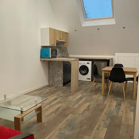 Moderne Dans Ferme Du 13eme Siecle *